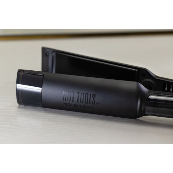 HOT TOOLS 1 1/2" Steam Flat Iron - Black Gold Model #HO-HTST4002BG, UPC: 078729540022